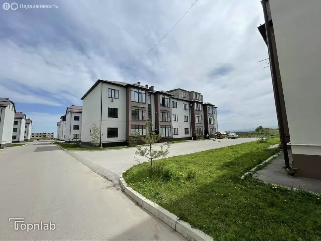 2-комнатная квартира: Чегем, улица имени М.В. Сижажева, 20 (69 м) - Фото 1