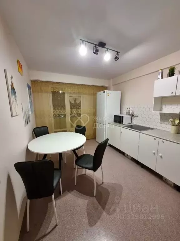 3-к кв. Волгоградская область, Волгоград ул. Фадеева, 61 (89.9 м) - Фото 1