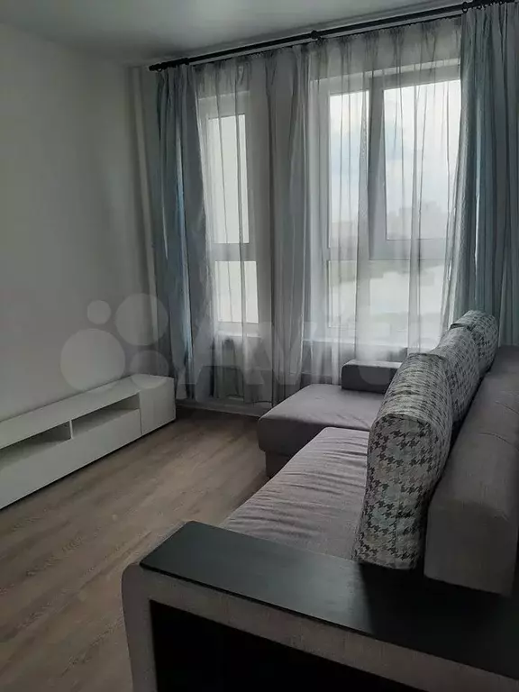 1-к. квартира, 31 м, 9/17 эт. - Фото 0