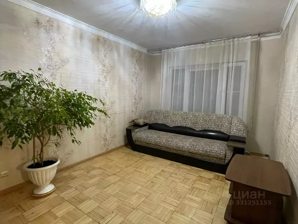 2-к кв. Удмуртия, Ижевск Автозаводская ул., 8 (44.0 м) - Фото 1