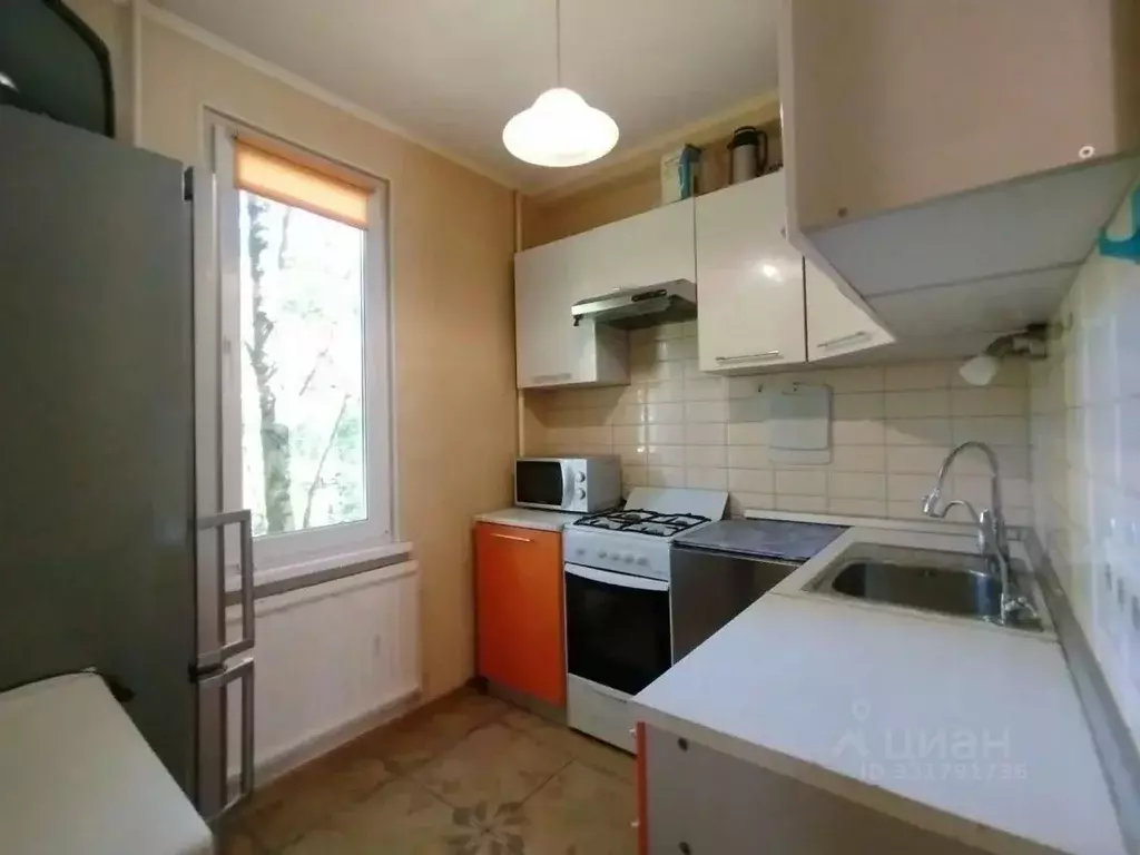 3-к кв. Санкт-Петербург ул. Лени Голикова, 106 (40.9 м) - Фото 2