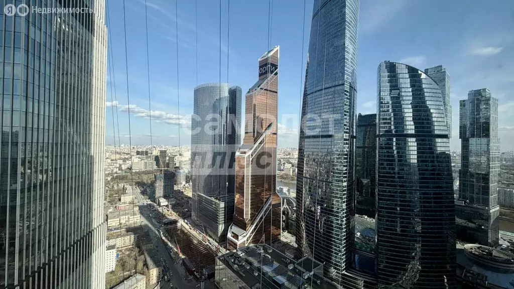 1-комнатная квартира: Москва, 1-й Красногвардейский проезд, 22с1 (66.8 ... - Фото 1