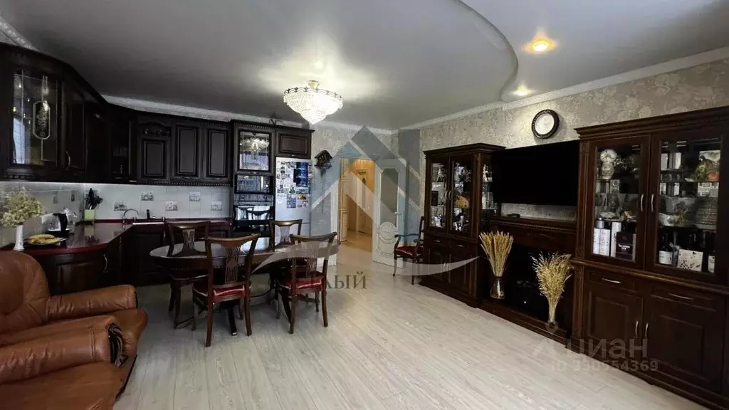 2-к кв. Алтайский край, Барнаул Пролетарская ул., 150 (80.8 м) - Фото 1