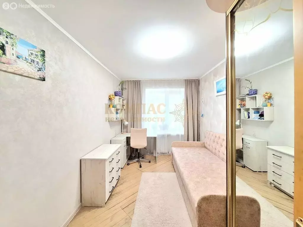 3-комнатная квартира: Саки, улица Ленина, 8 (60 м) - Фото 1