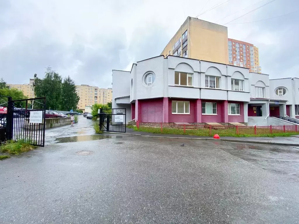 1-к кв. Свердловская область, Екатеринбург ул. Стачек, 70 (35.2 м) - Фото 1