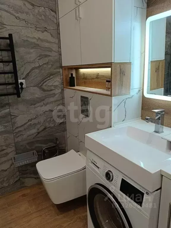 Студия Тюменская область, Тюмень ул. Стройотрядовская, 10 (30.0 м) - Фото 1