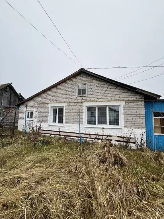 Дом в Ульяновская область, Мелекесский район, Тиинское с/пос, с. ... - Фото 1