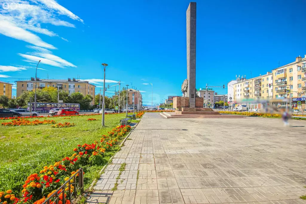 2-комнатная квартира: Улан-Удэ, Октябрьская улица, 2 (69.6 м) - Фото 2