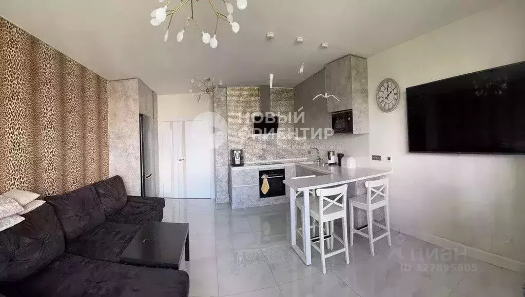 3-к кв. Свердловская область, Екатеринбург ул. Софьи Перовской, 117А ... - Фото 1