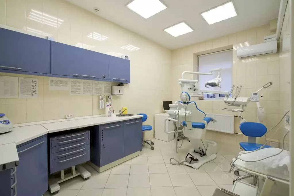 Помещение свободного назначения в Санкт-Петербург 8-я Васильевского ... - Фото 2