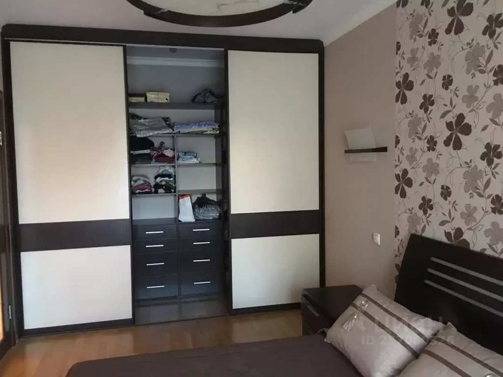 3-к кв. Саратовская область, Саратов Театральная пл., 11а (100.0 м) - Фото 1
