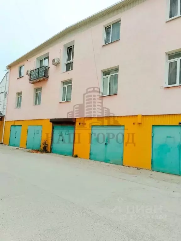 Гараж в Крым, Феодосия ш. Симферопольское, 24Е (24 м) - Фото 0