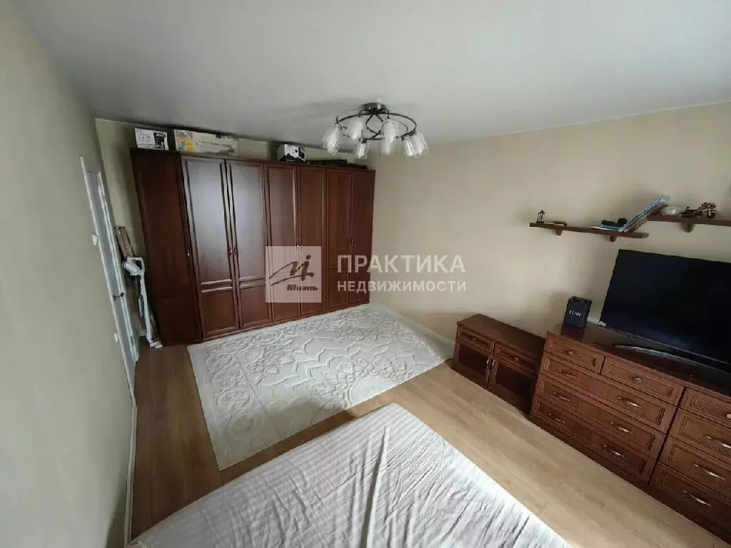 Продается 1-комнатная квартира - Фото 1