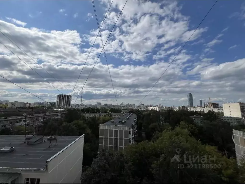 Студия Свердловская область, Екатеринбург ул. Восточная, 92 (32.0 м) - Фото 1