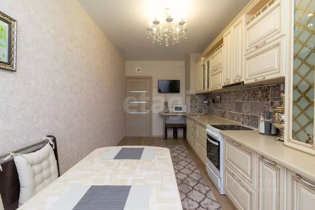 3-к кв. Красноярский край, Красноярск ул. Петра Подзолкова, 28 (91.0 ... - Фото 1