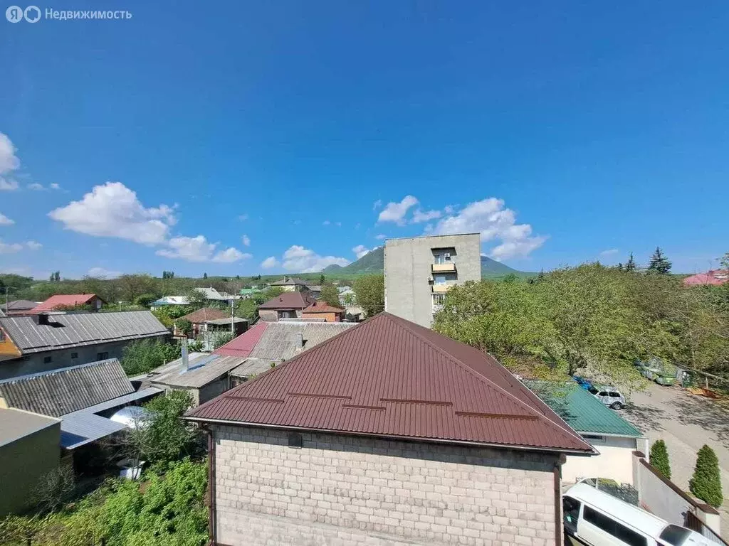 3-комнатная квартира: посёлок Иноземцево, улица Кирова, 5 (66 м) - Фото 0