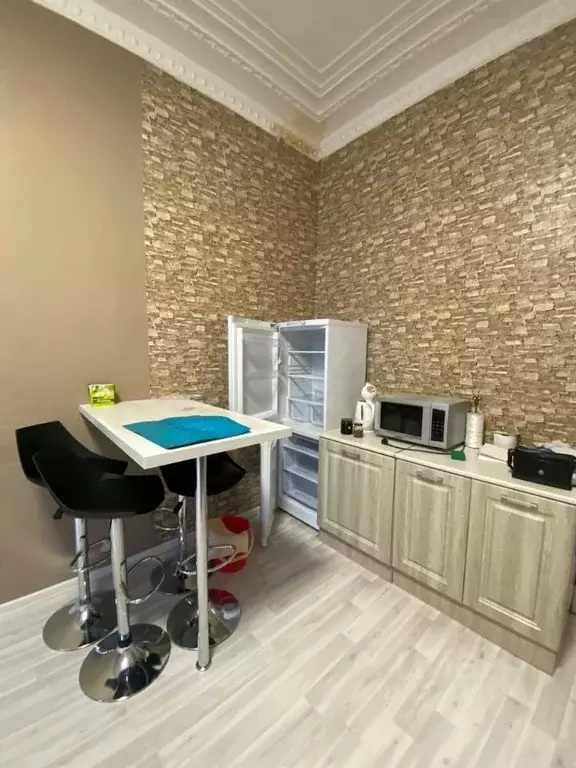 Комната Санкт-Петербург 9-я Советская ул., 11-13 (35.3 м) - Фото 2