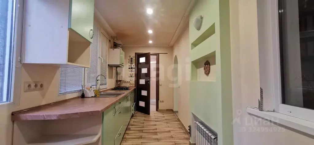 3-к кв. Крым, Ялта пер. Потемкинский, 3 (59.0 м) - Фото 1