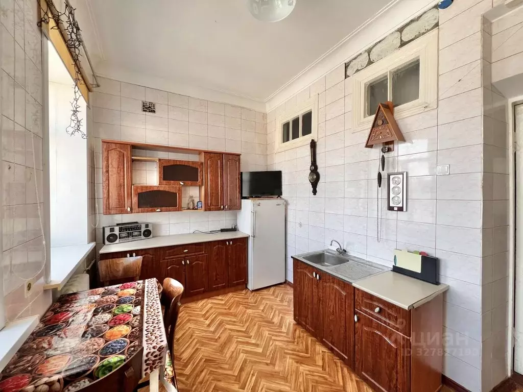 3-к кв. Свердловская область, Екатеринбург ул. Кузнечная, 91 (76.3 м) - Фото 1