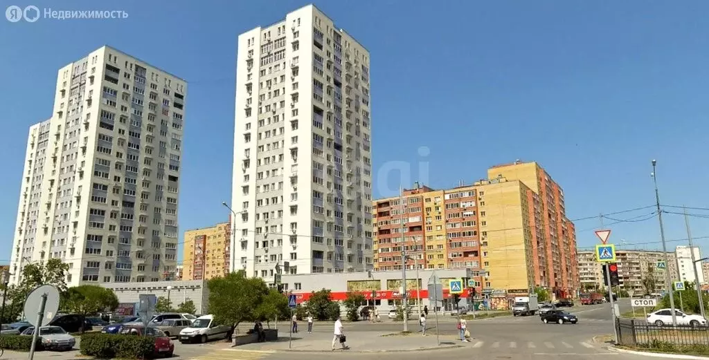 3-комнатная квартира: Тюмень, улица Газовиков, 35 (89.9 м) - Фото 1