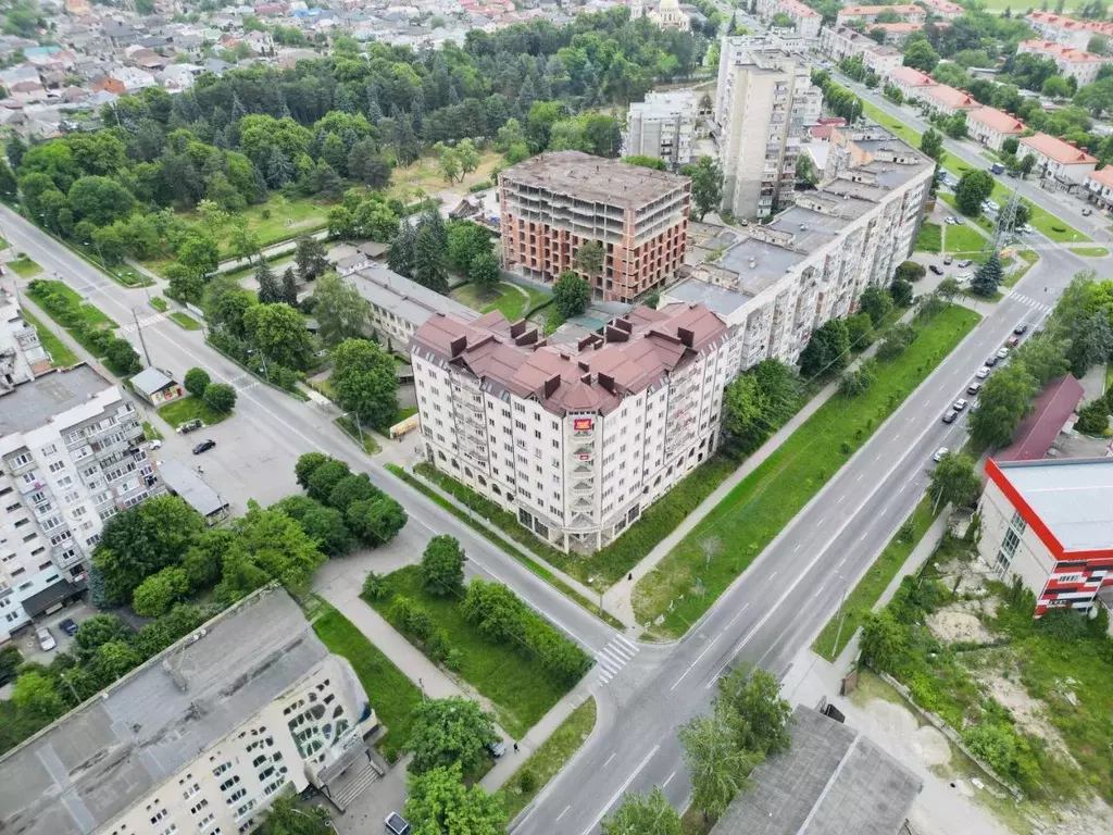 2-к кв. Кабардино-Балкария, Нальчик ул. Кирова, 331/13 (65.0 м) - Фото 1