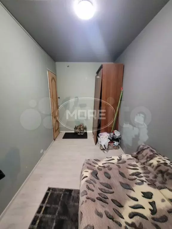 Комната 10 м в 5-к., 1/3 эт. - Фото 0