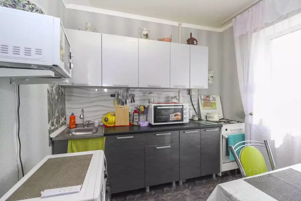 2-к кв. Омская область, Омск Заозерный мкр, просп. Менделеева, 43 ... - Фото 1