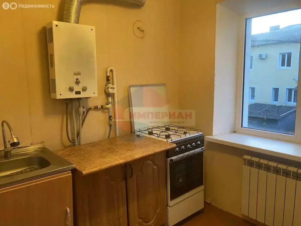 1-комнатная квартира: Шебекино, улица Шумилова, 12 (33 м) - Фото 1