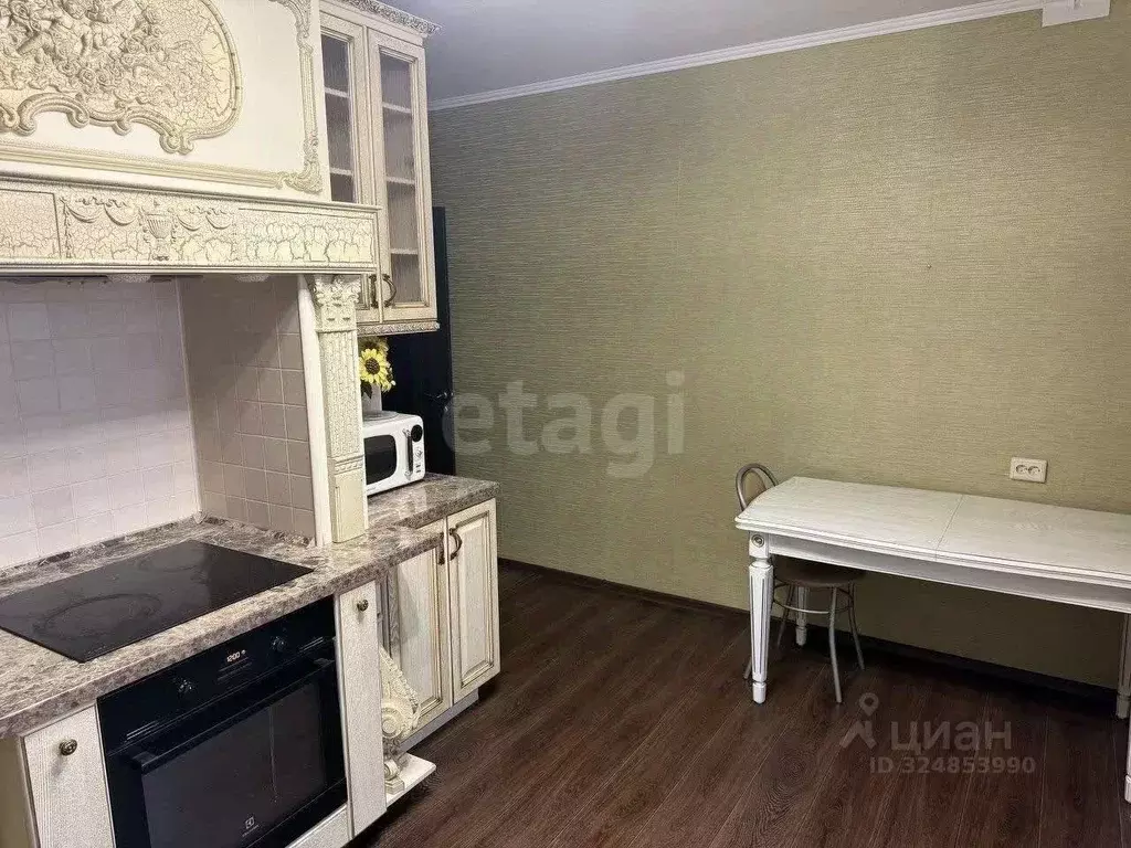 3-к кв. Курганская область, Курган Заозерный жилрайон, 4-й мкр, 15 ... - Фото 1