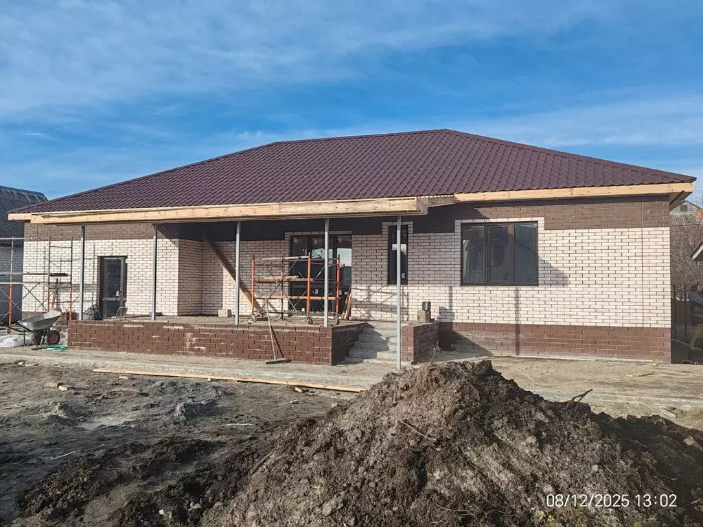 Дом в Белгородская область, Строитель Яковлевский городской округ,  ... - Фото 1