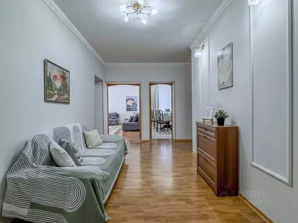 2-к кв. Астраханская область, Астрахань Березовский пер., 12 (96.0 м) - Фото 1