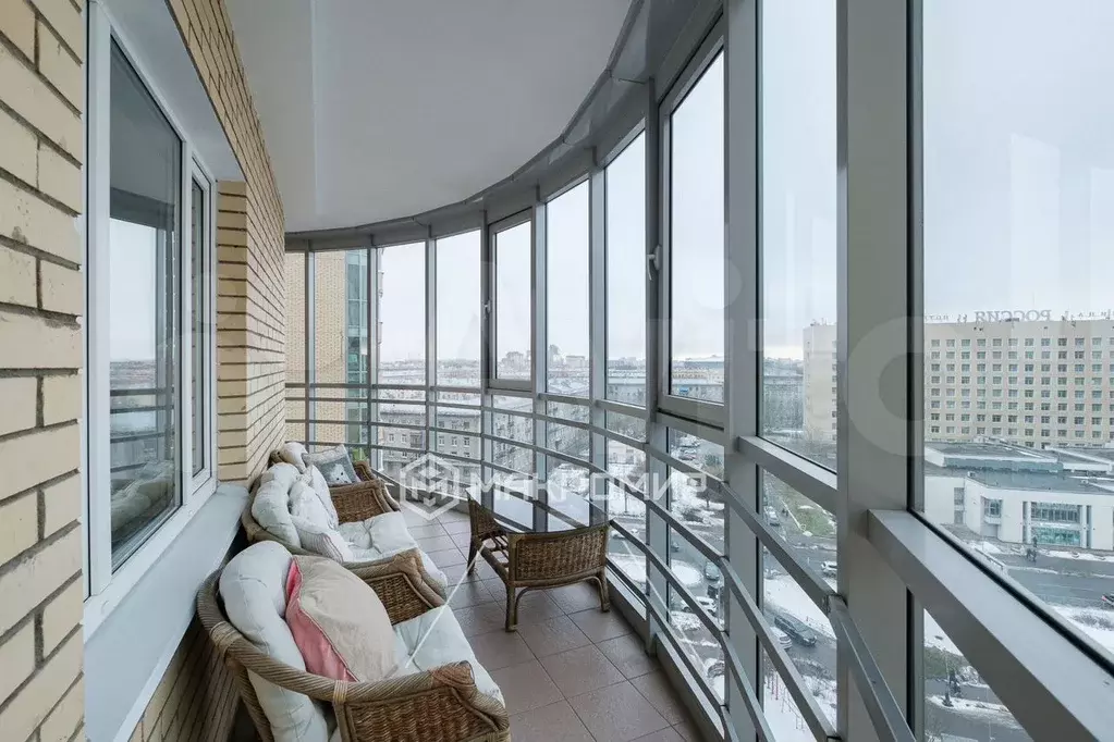 Аукцион: 3-к. квартира, 131,8 м, 10/17 эт. - Фото 1