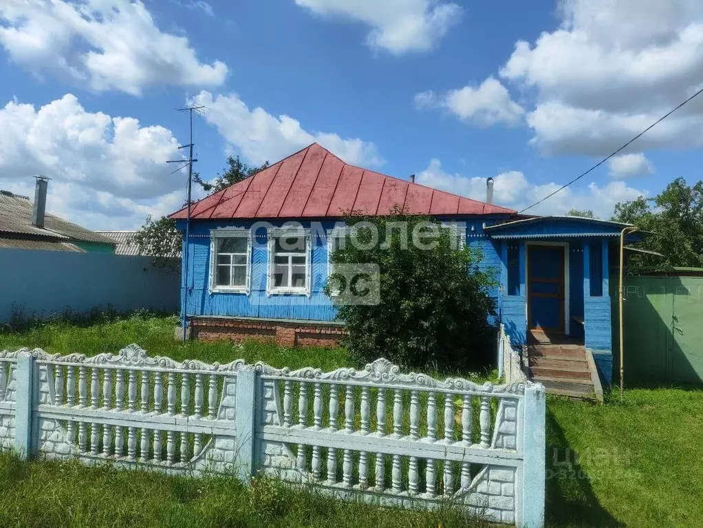 Дом в Курская область, Золотухинский район, Будановский сельсовет, д. ... - Фото 0