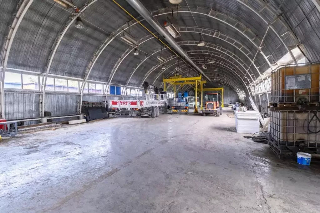 Склад в Тюменская область, Тюмень ул. Новаторов, 7к2 (1725 м) - Фото 1