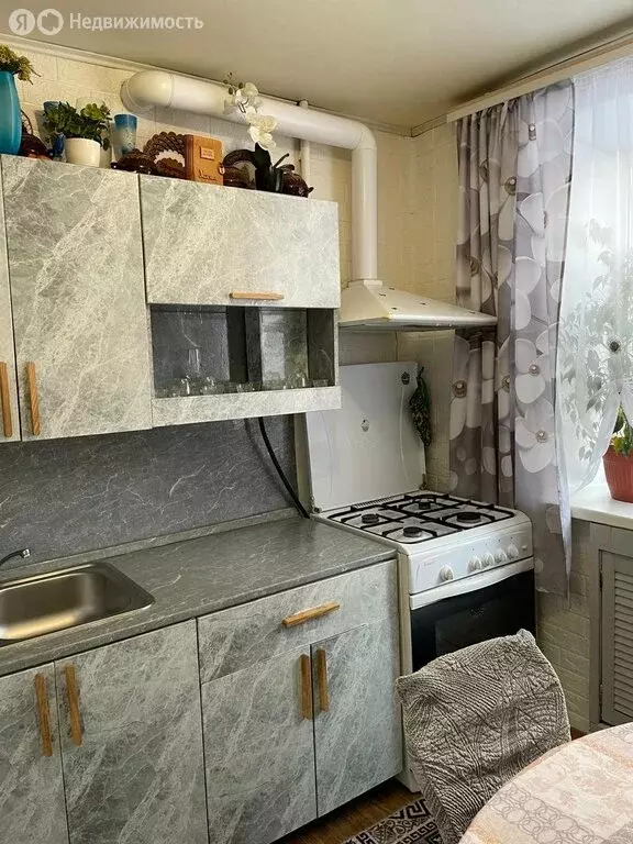 2-комнатная квартира: Омск, улица Маршала Жукова, 146А (40 м) - Фото 1