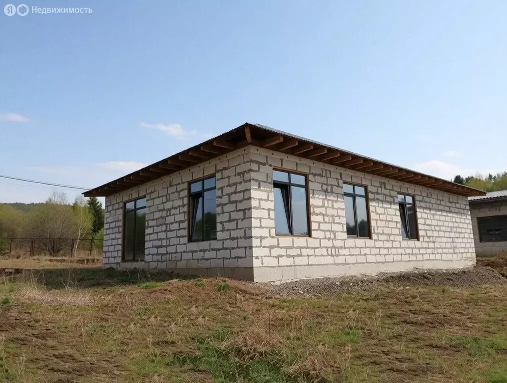 Дом в Баклашинское муниципальное образование, село Введенщина, Тихий ... - Фото 1