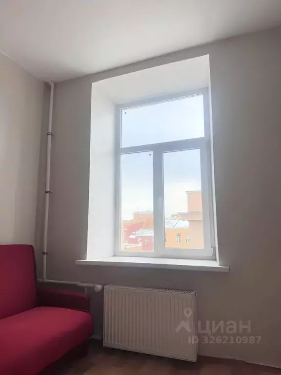 Комната Санкт-Петербург 8-я Васильевского острова линия, 85 (31.4 м) - Фото 2