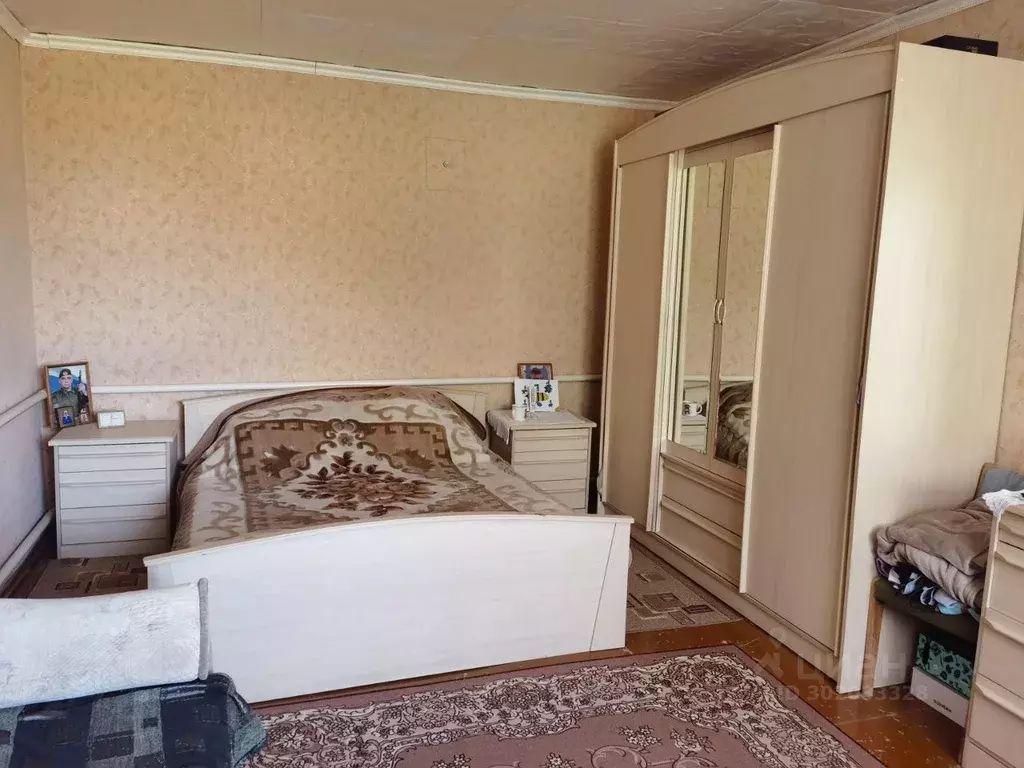 Дом в Волгоградская область, Волжский Погромное кв-л, ул. Кленовая (94 ... - Фото 1