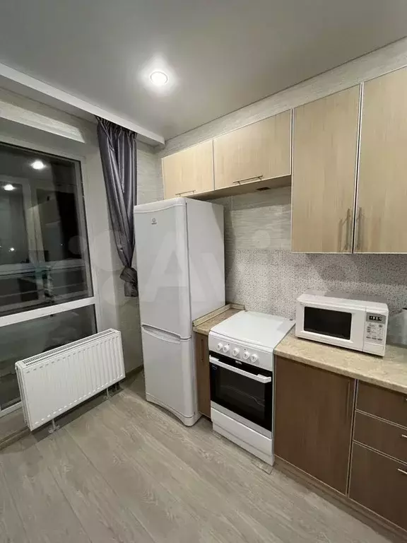 1-к. квартира, 35 м, 4/6 эт. - Фото 1
