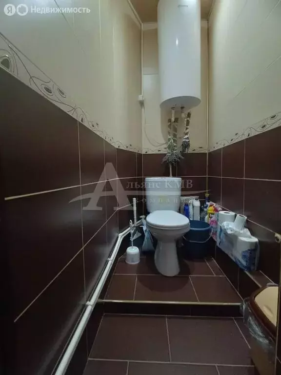 3-комнатная квартира: Зеленокумск, площадь 1 Мая, 1А (71 м) - Фото 1