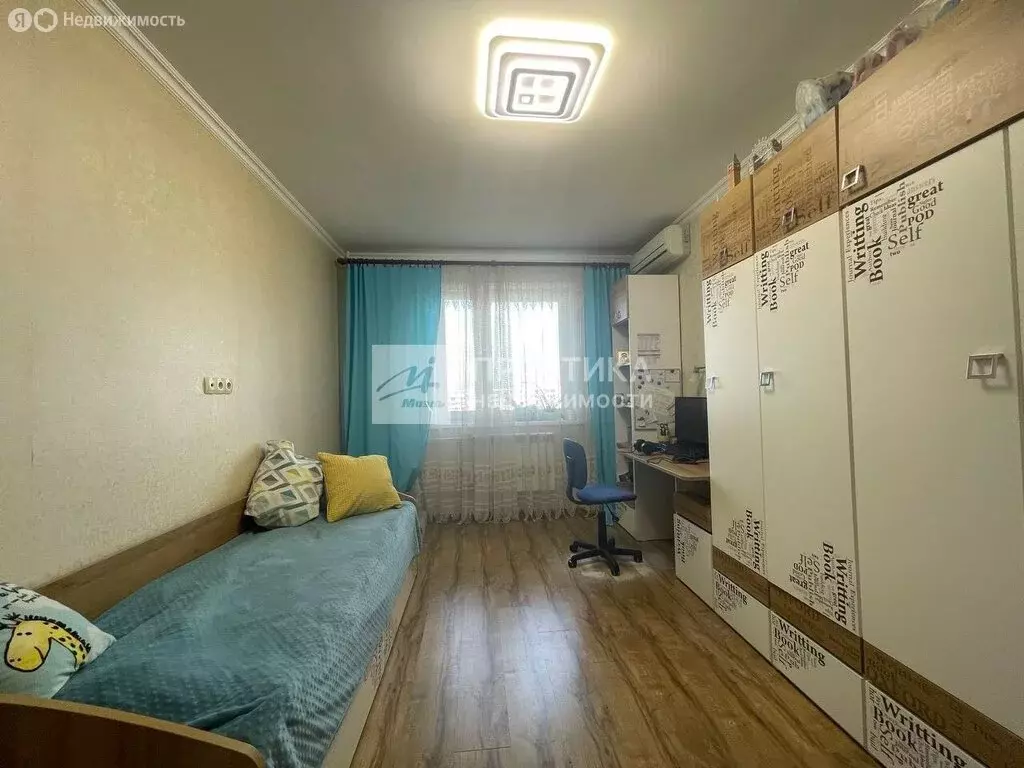 3-комнатная квартира: Москва, Кустанайская улица, 6к2 (74.9 м) - Фото 0
