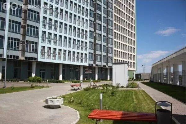 2-комнатная квартира: Пермь, улица Революции, 21 (77.2 м) - Фото 2