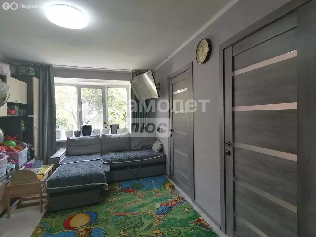 3-комнатная квартира: Ишим, улица Шаронова, 5 (60 м) - Фото 1