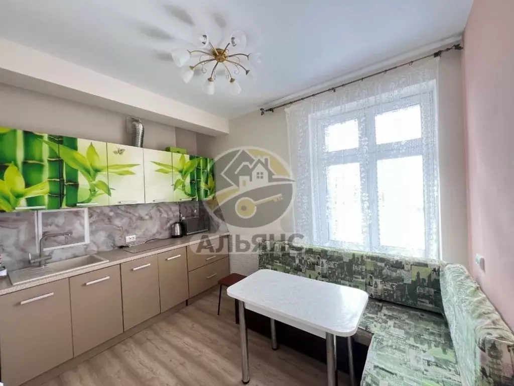 3-к кв. Ямало-Ненецкий АО, Новый Уренгой Славянский мкр, 1/6 (68.2 м) - Фото 2