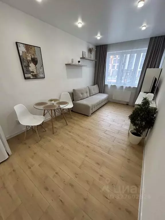 2-к кв. Ленинградская область, Гатчина бул. Авиаторов, 9 (43.0 м) - Фото 1