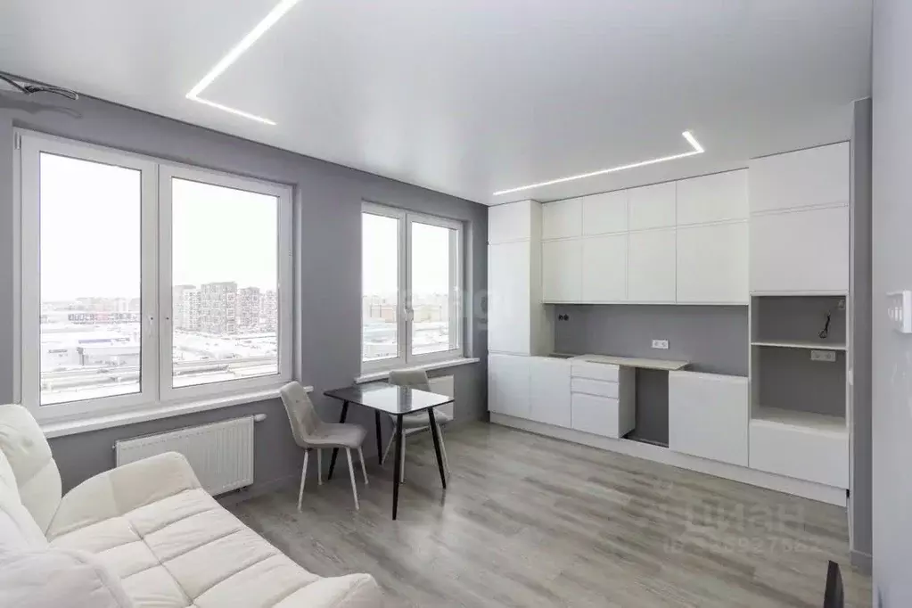 2-к кв. Тюменская область, Тюмень ул. Эльвиры Федоровой, 1 (53.4 м) - Фото 1