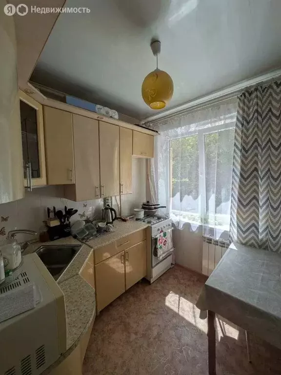 4-комнатная квартира: Белгород, улица Костюкова, 17 (60.2 м) - Фото 1