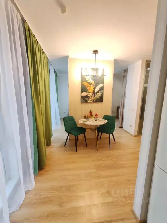 Студия Тюменская область, Тюмень ул. Ю.-Р.Г. Эрвье, 24к1 (30.0 м) - Фото 1