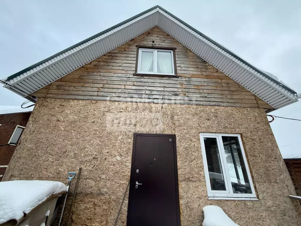 Дом в Свердловская область, Первоуральск пер. Серова (150 м) - Фото 1