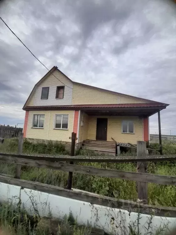 Дом в Оренбургская область, Саракташский район, Воздвиженский ... - Фото 0